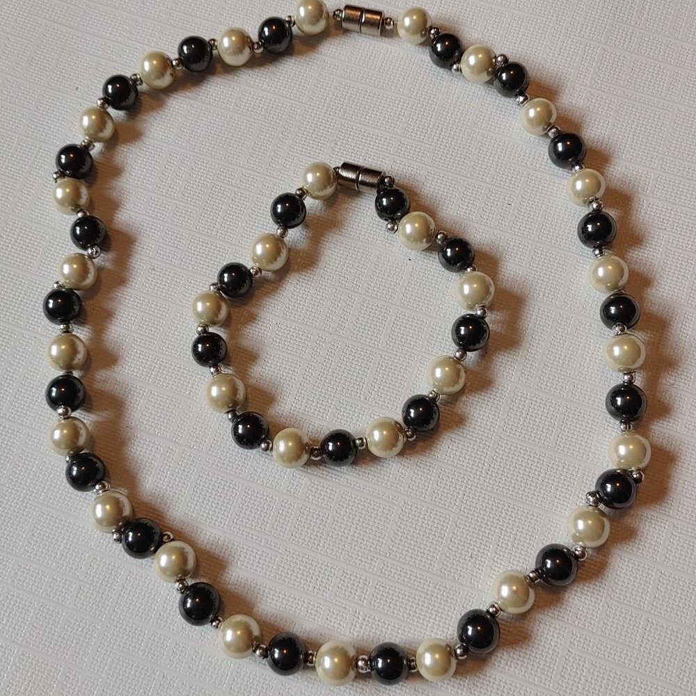 Magnetic Faux Pearl Necklace and Bracelet Set